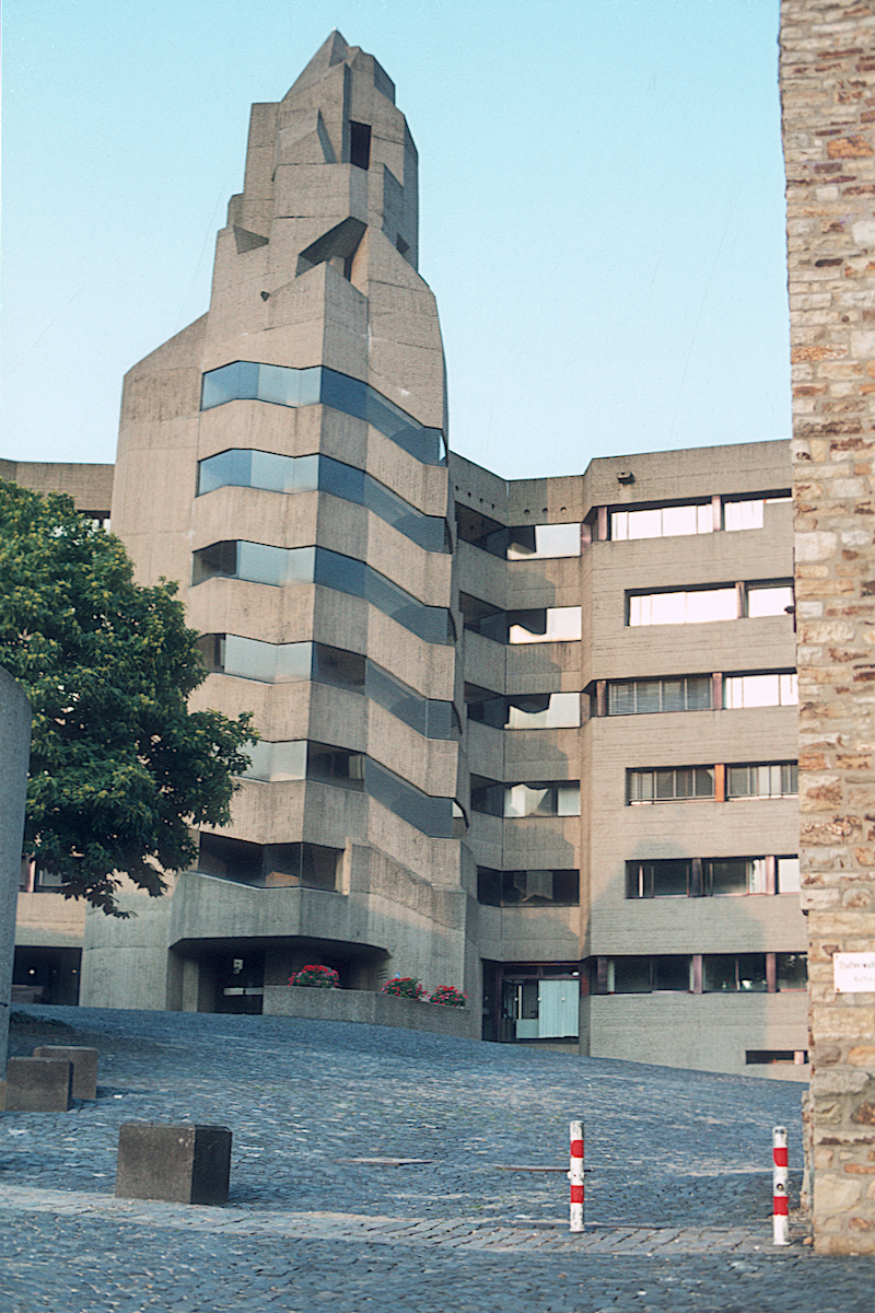 Gottfried Böhm: Rathaus Bensberg (1963-69) &copy; Thomas Deckker 1979