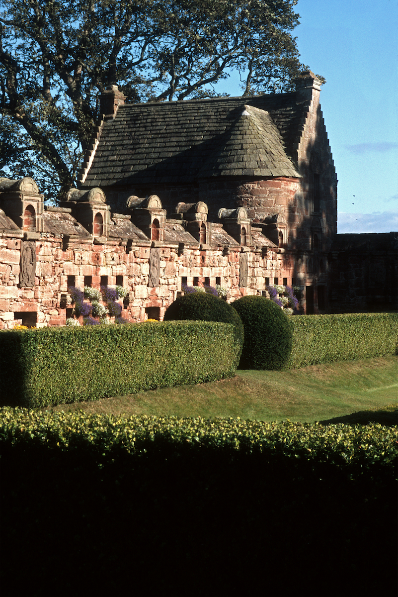 Summer House, Edzell &copy; Thomas Deckker 2011