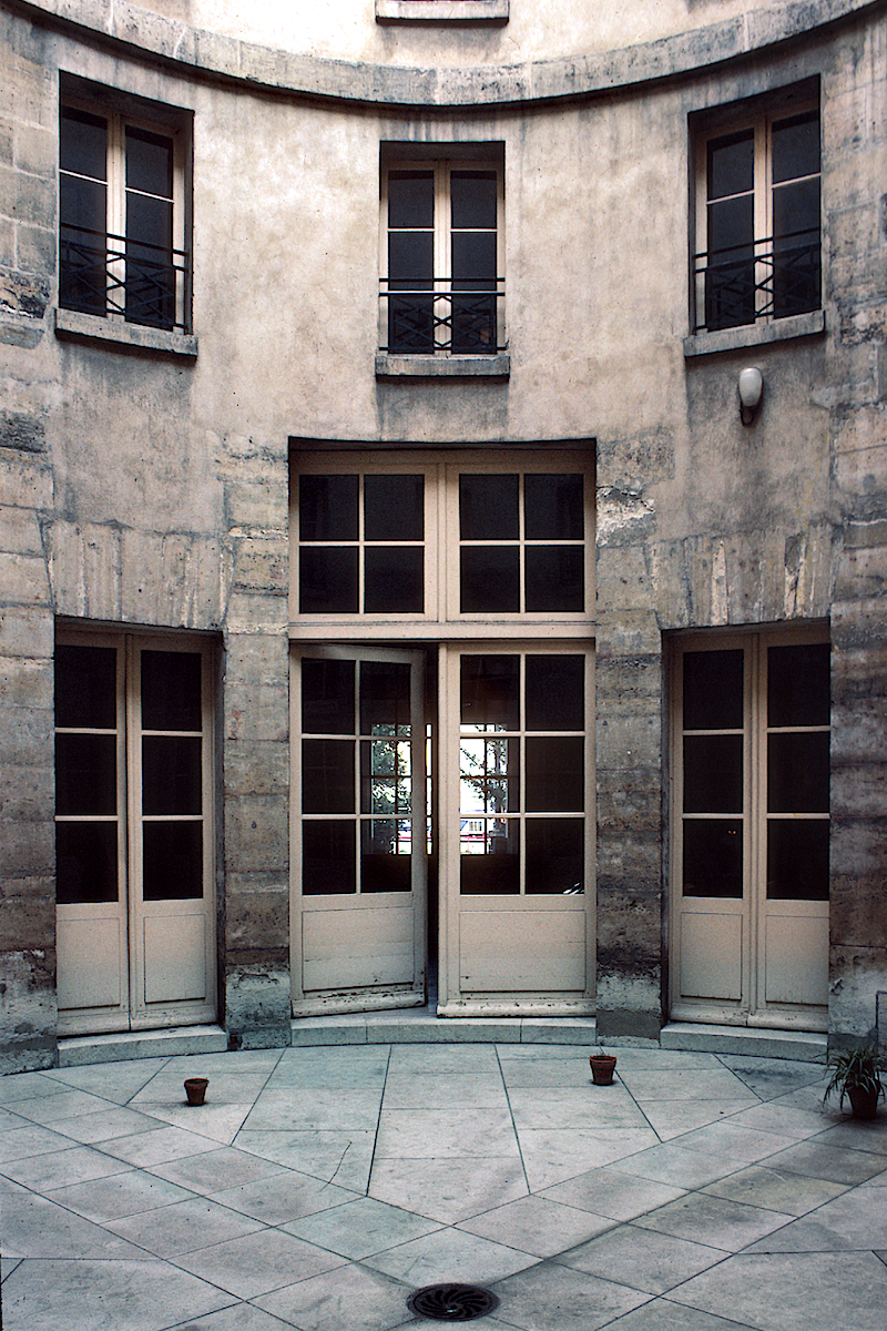 Claude-Nicolas Ledoux: Barrière St Martin, Paris (1785-1790) © Thomas Deckker 1984