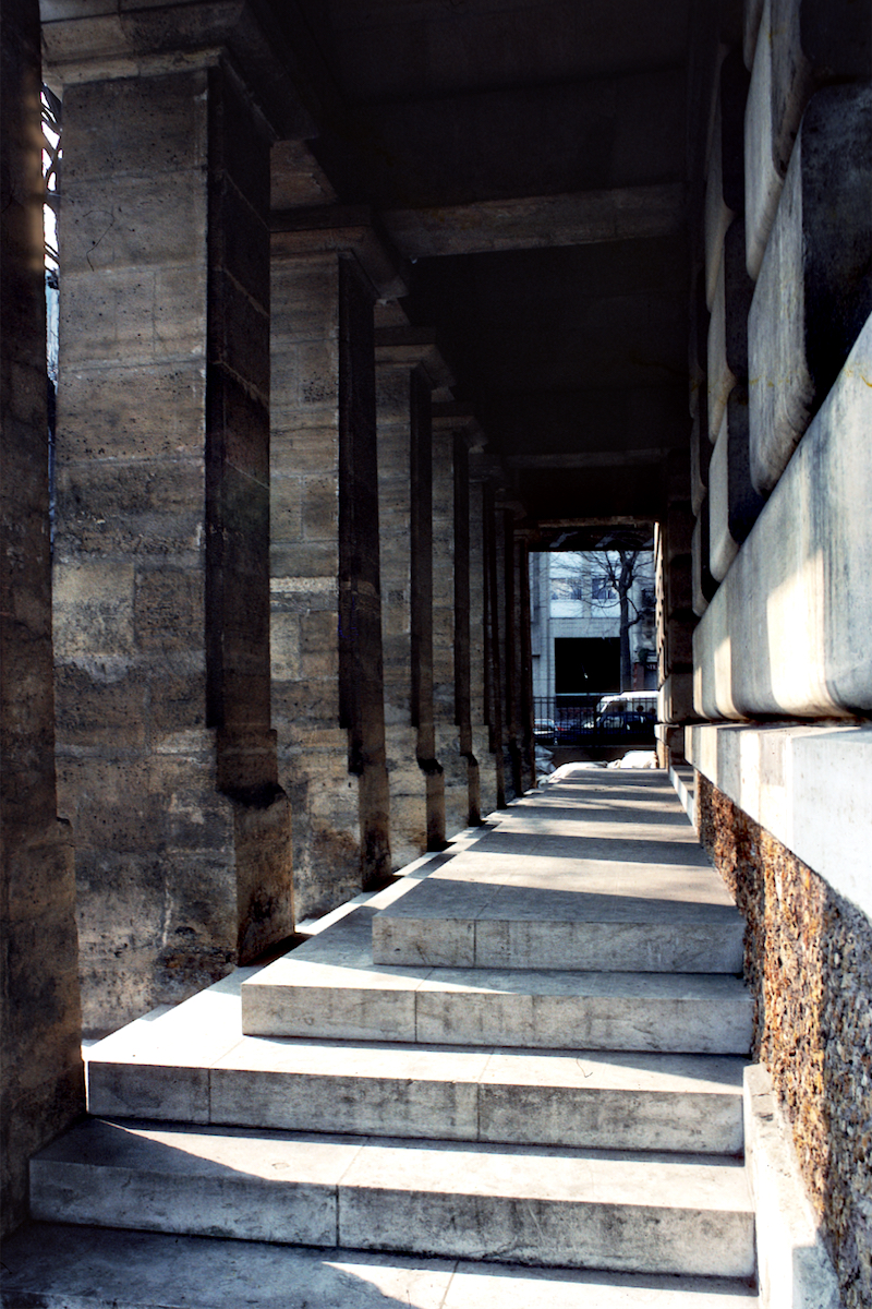Claude-Nicolas Ledoux: Barrière St Martin, Paris (1785-1790) © Thomas Deckker 1984